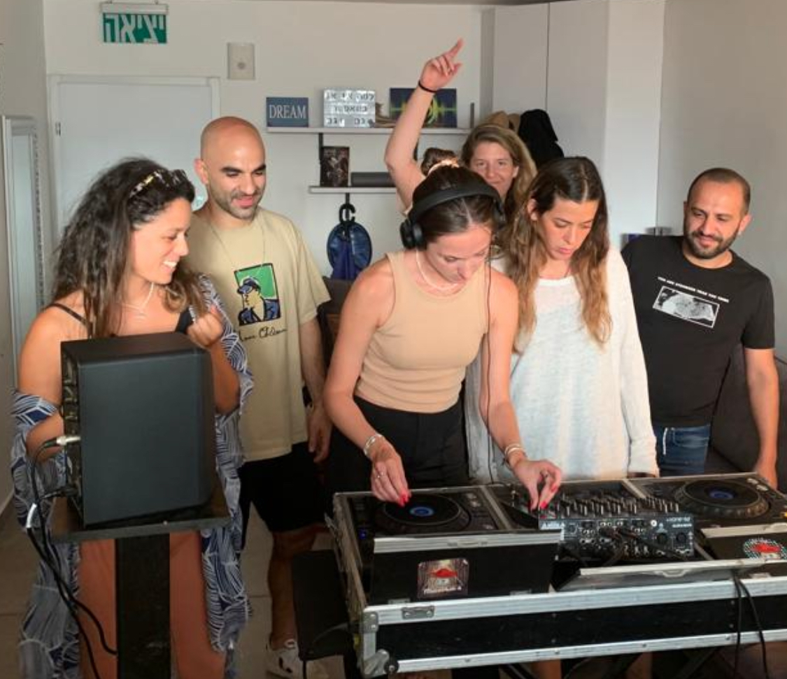 תמונה מקורית ממחזור קודם של קורס DJ — 1