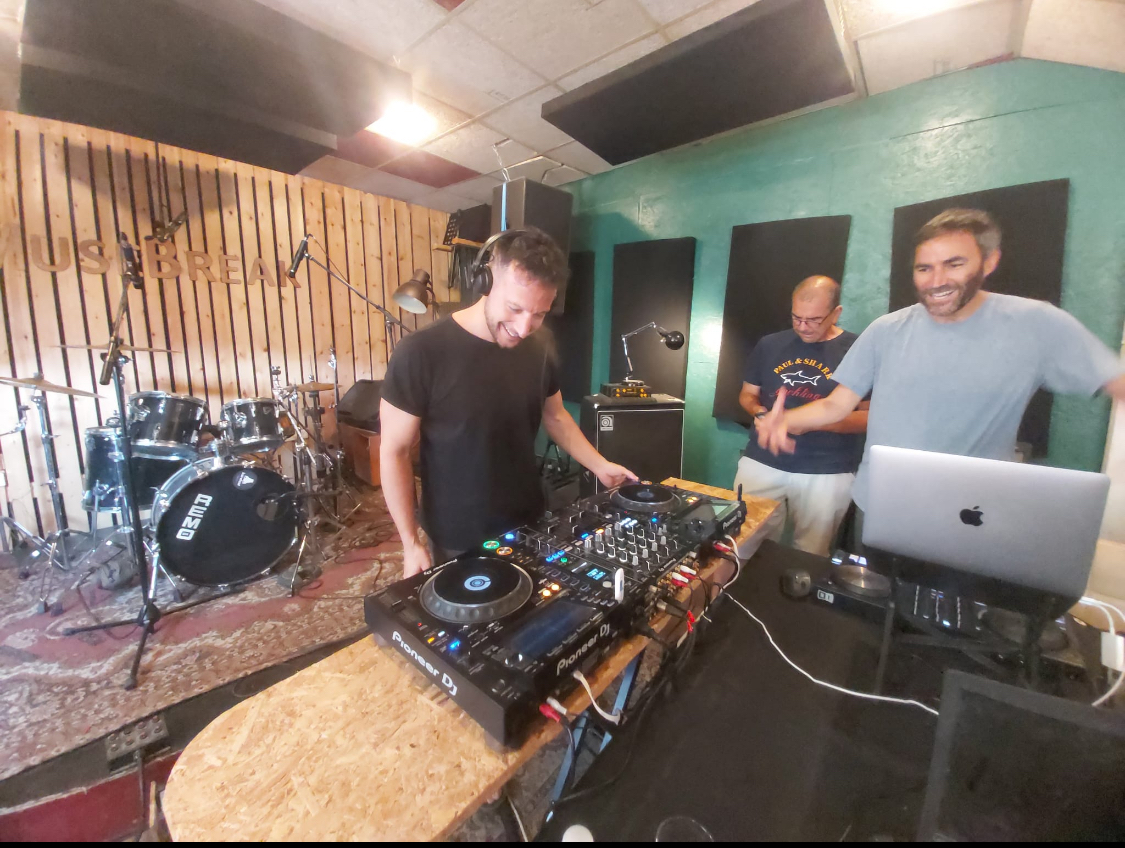 תמונה מקורית ממחזור קודם של קורס DJ — 3